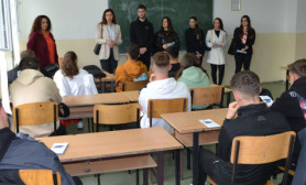 Fillon kampanja “Ditët Informuese” për shkollat e mesme të komunës së Gjakovës
